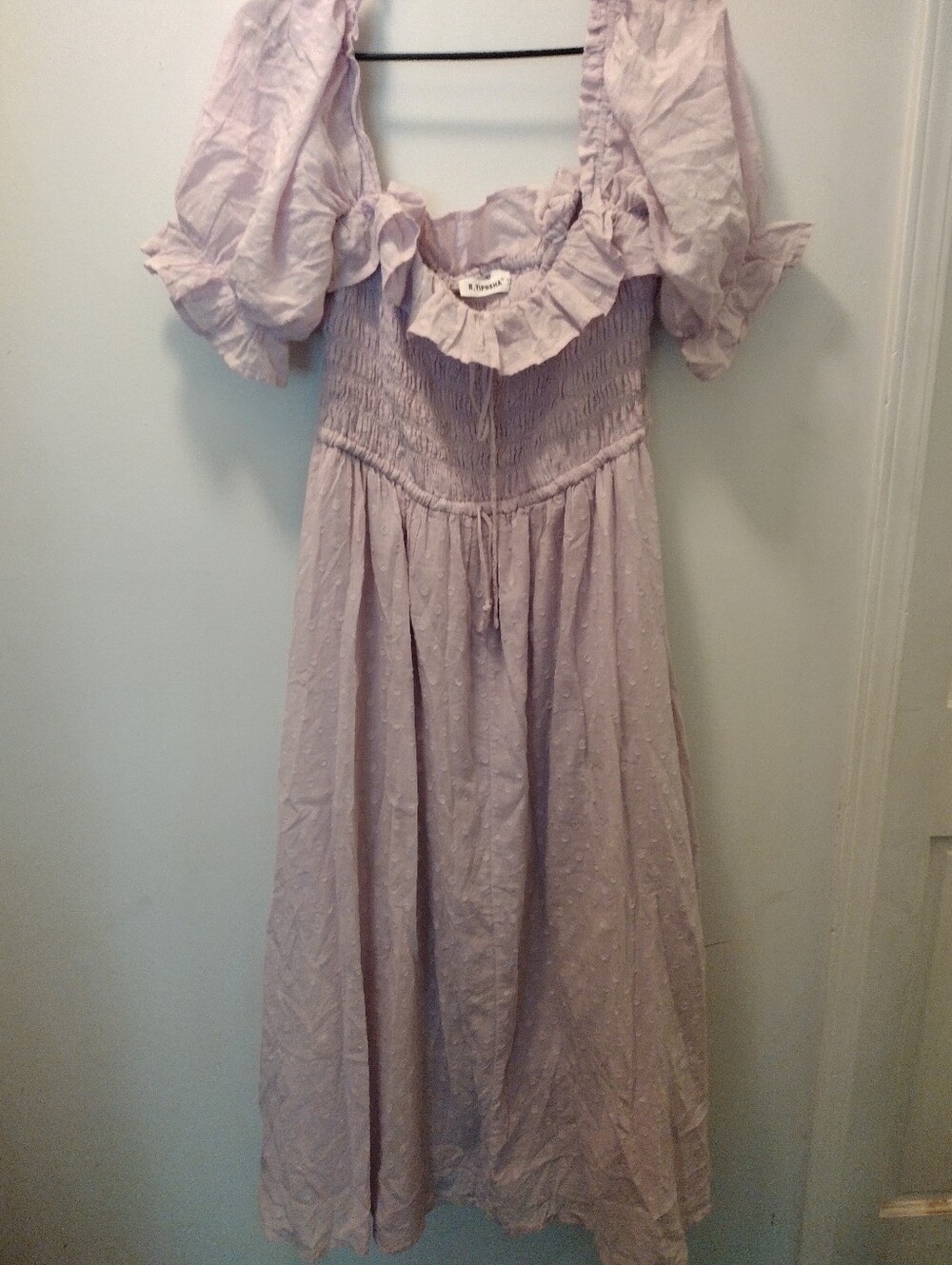 Lilac Puff-Sleeve Midi Dress - Picture 4 of 4